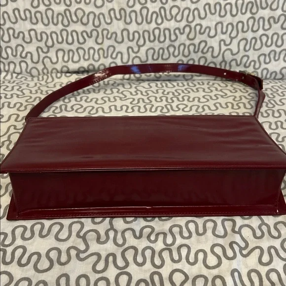 Charles Jourdan Deep Red Shoulder Bag - Picture 6 of 14